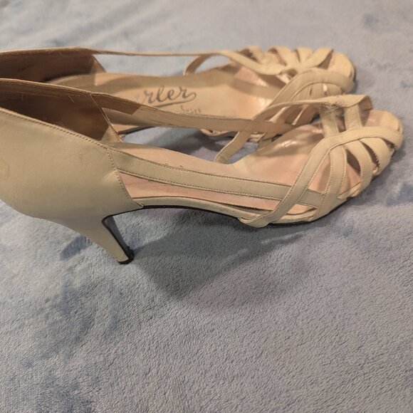 Heels - Picture 1 of 2